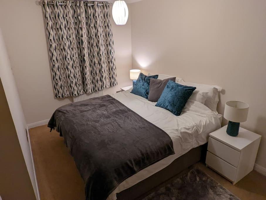 Beautiful 2 Bedroom Flat Overlooking Golf Course 卡诺斯蒂 外观 照片
